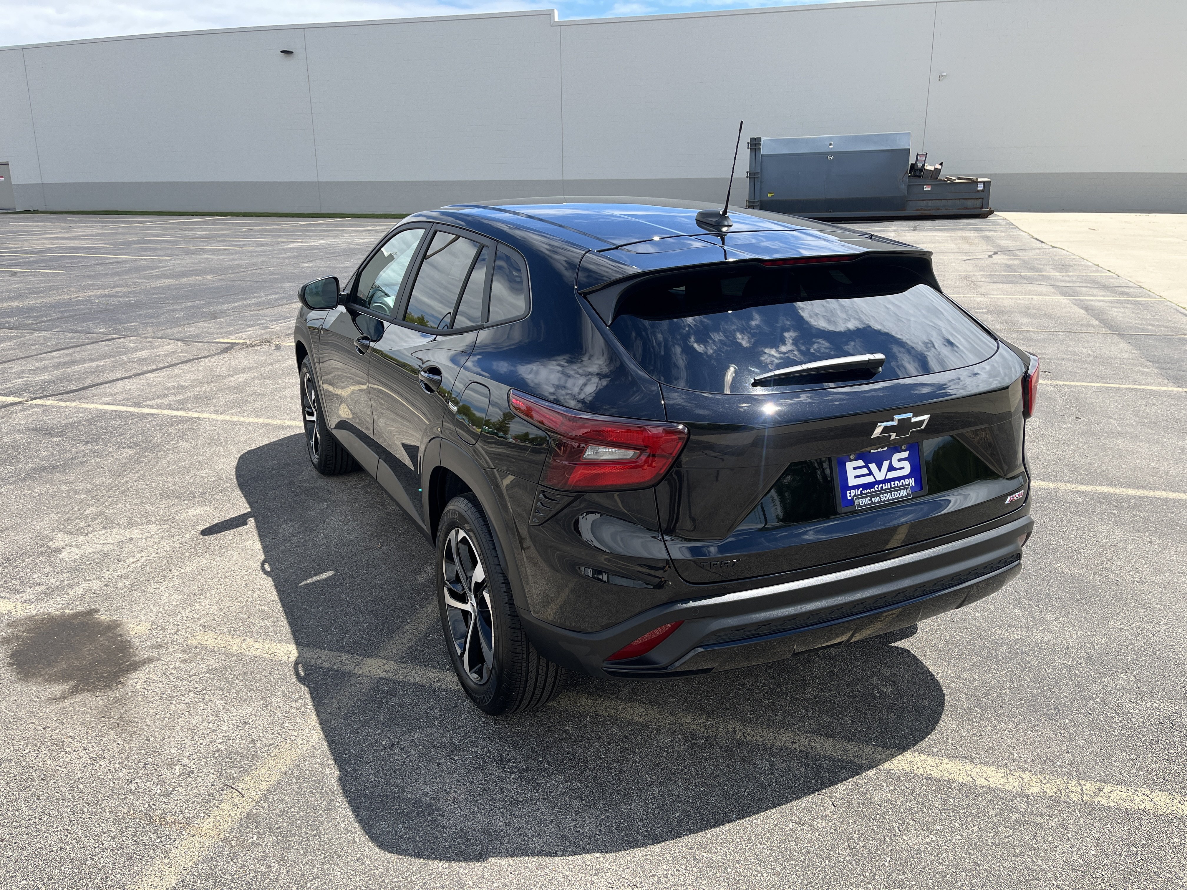Used 2026 Chevrolet Trax RS w/ Driver Confidence Package FWD image 4
