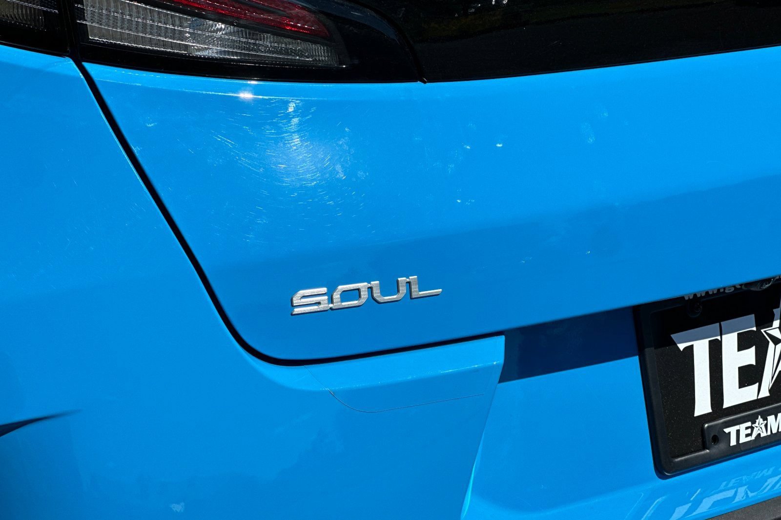Certified 2025 Kia Soul EX FWD image 28