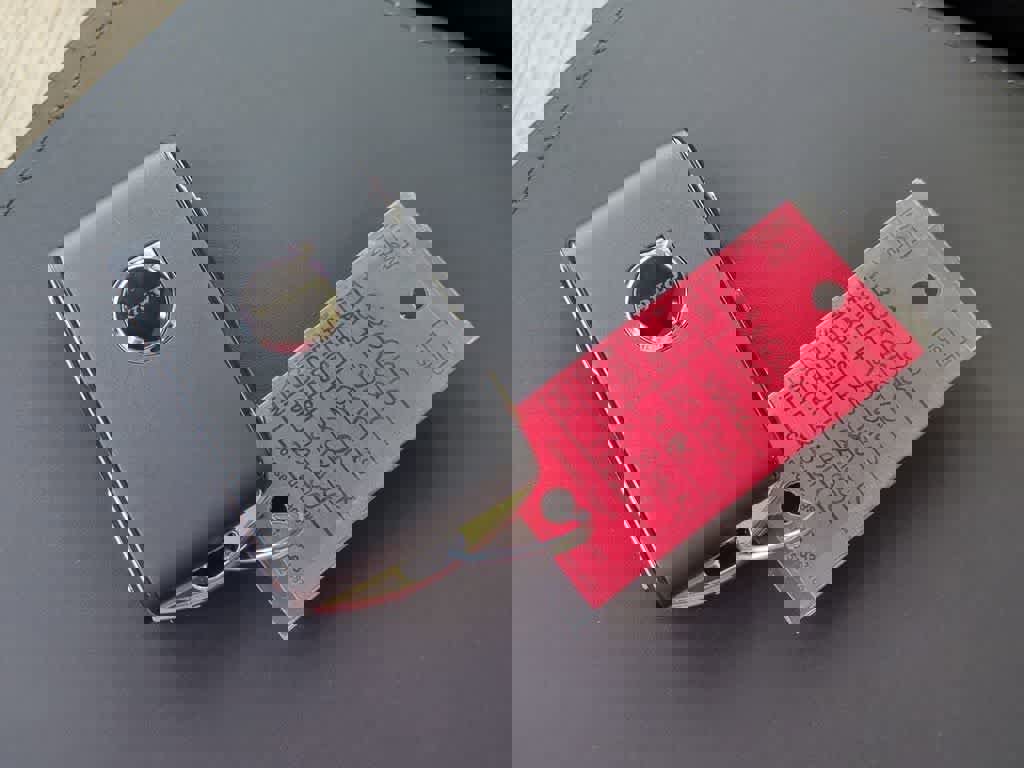 Used 2026 Volvo XC60 B5 Plus w/ Protection Package Premier image 33