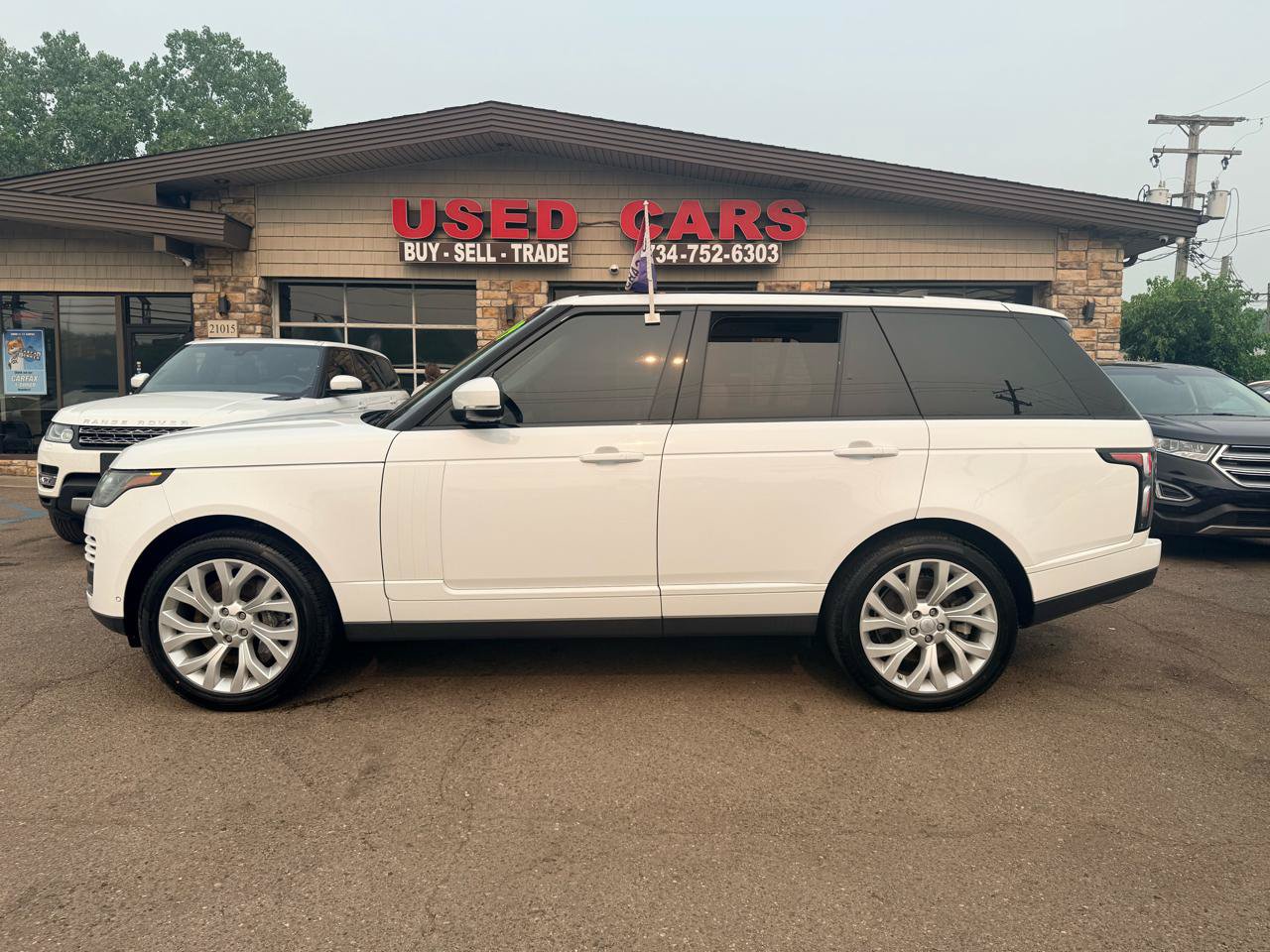 Used 2019 Land Rover Range Rover HSE AWD/4WD image 6