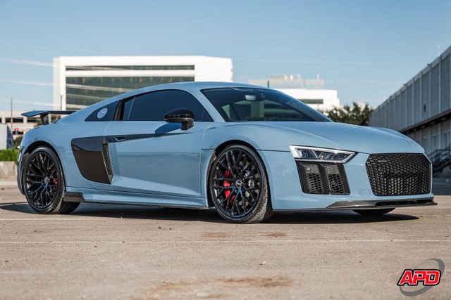 Used 2018 Audi R8 V10 w/ Premium Package image 7
