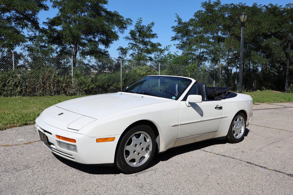 Used 1990 Porsche 944 Cabriolet RWD image 1
