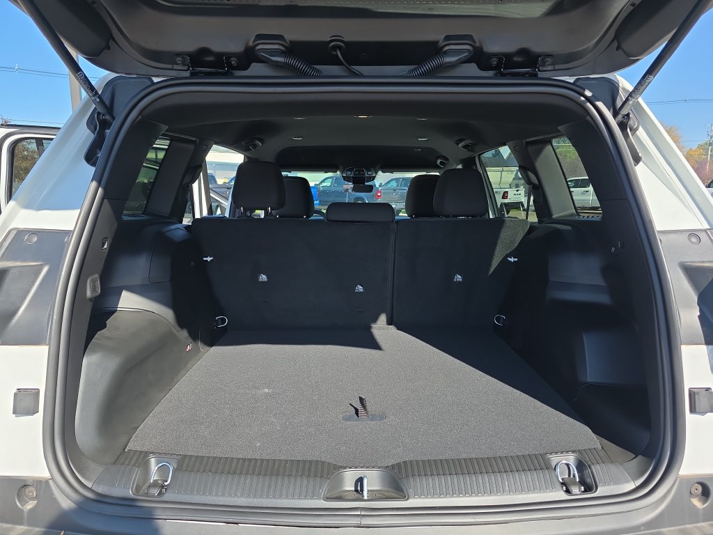 New 2026 Jeep Cherokee Laredo AWD/4WD image 12