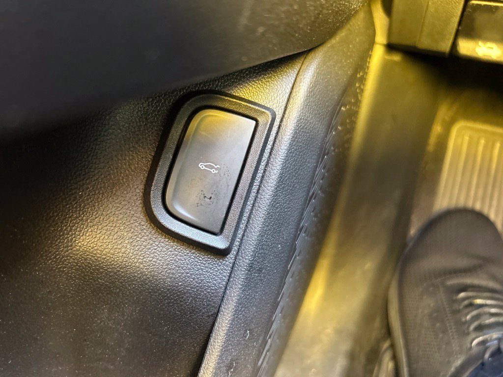 Used 2025 Chevrolet Equinox LT w/ Convenience Package II AWD/4WD image 10