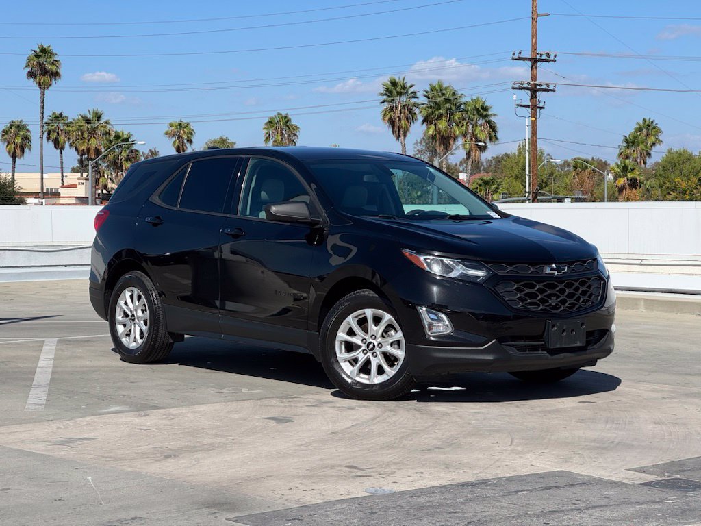 Used 2019 Chevrolet Equinox LS w/ LPO, Blackout Package FWD image 9
