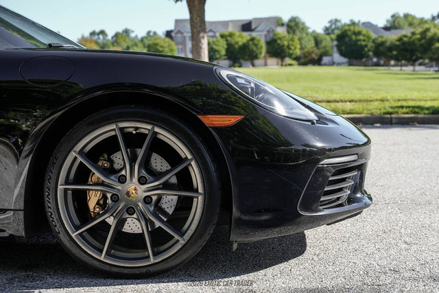 Used 2017 Porsche 718 Cayman RWD image 11