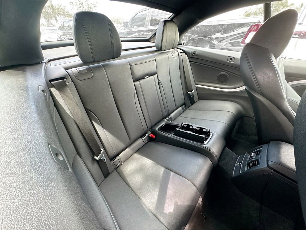 Used 2020 BMW 430i Convertible w/ M Sport Package RWD image 25