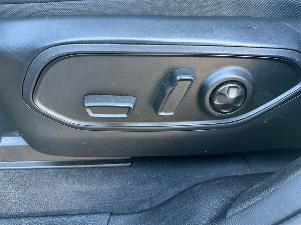 Used 2024 Jeep Grand Cherokee Altitude image 25