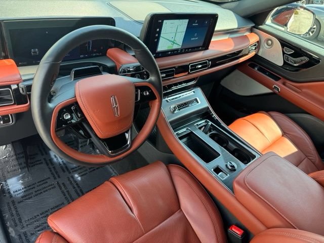 Used 2025 Lincoln Aviator Reserve w/ Equipment Group 201A AWD/4WD image 18