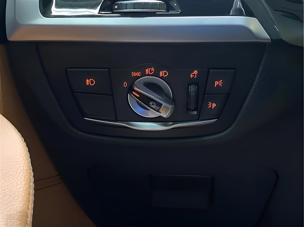 Used 2019 BMW X3 xDrive30i w/ Premium Package image 15