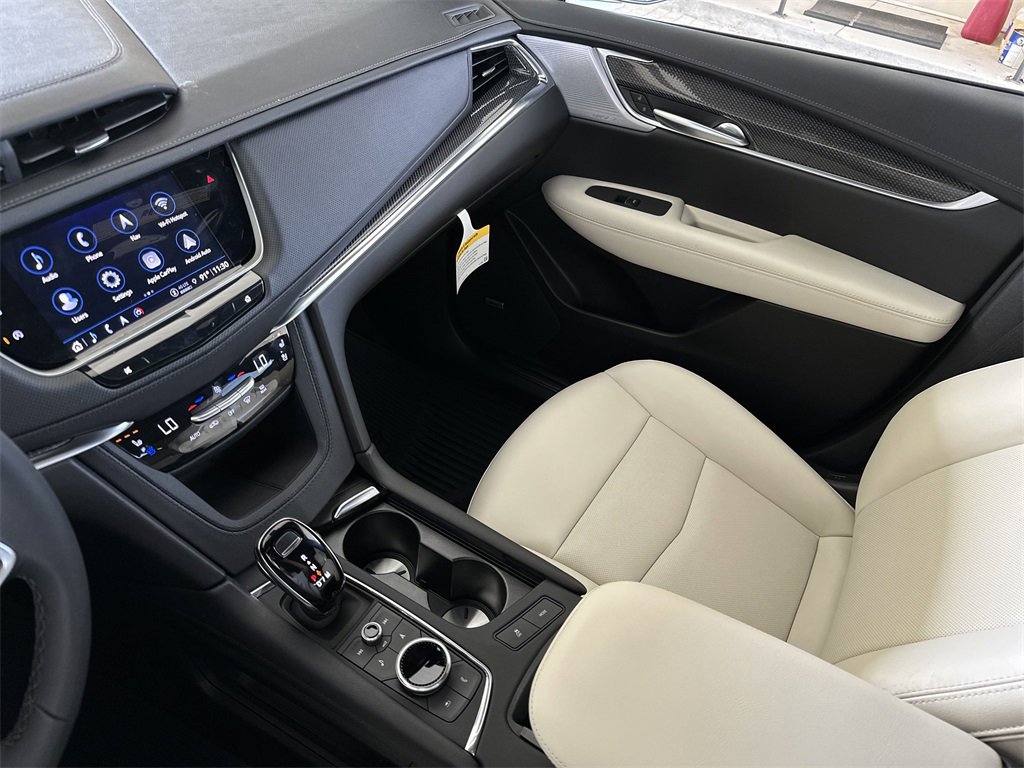 New 2025 Cadillac XT5 Sportv w/ Technology Package image 27