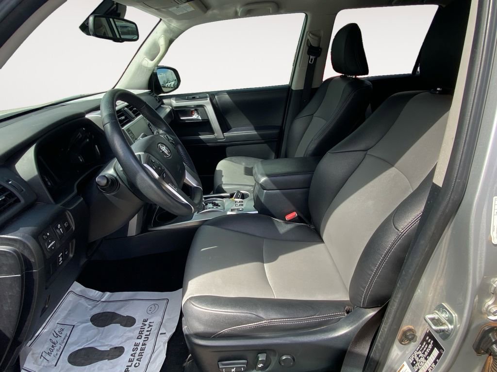 Used 2022 Toyota 4Runner SR5 Premium image 14