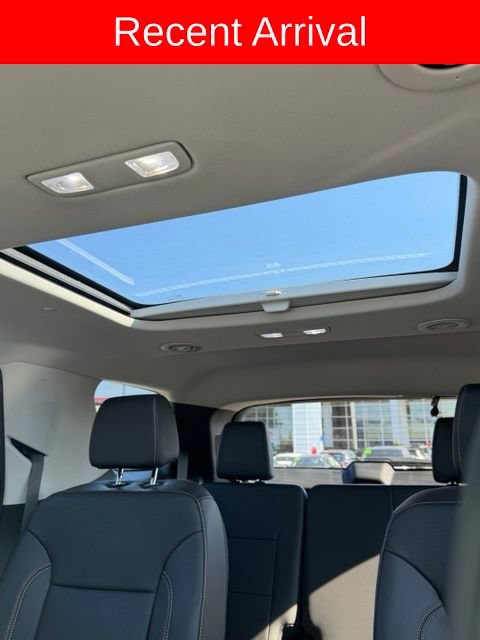 Used 2019 Chevrolet Traverse Premier w/ Redline Edition AWD/4WD image 11
