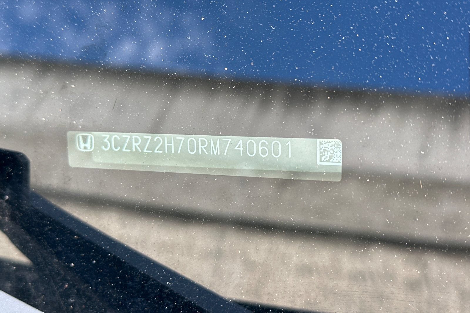 Used 2024 Honda HR-V EX-L image 2