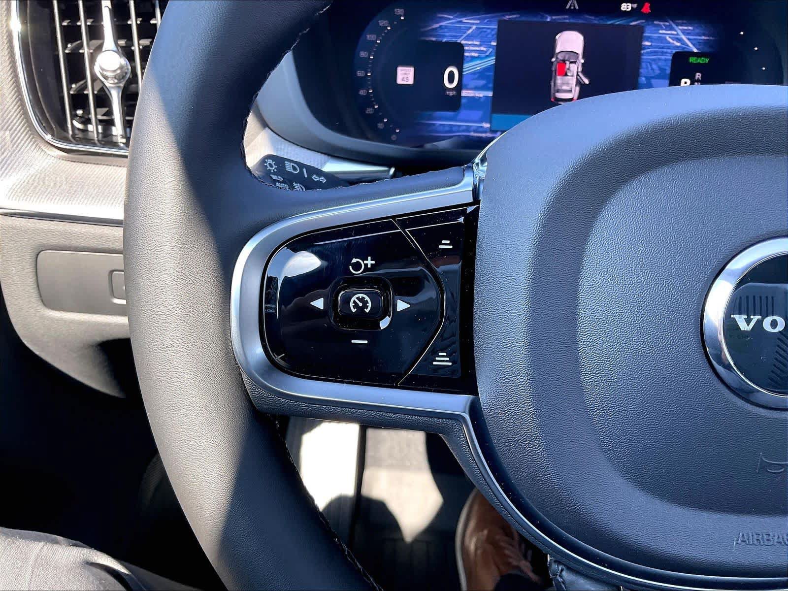 New 2026 Volvo XC60 T8 Ultra w/ Protection Package Premier AWD/4WD image 17