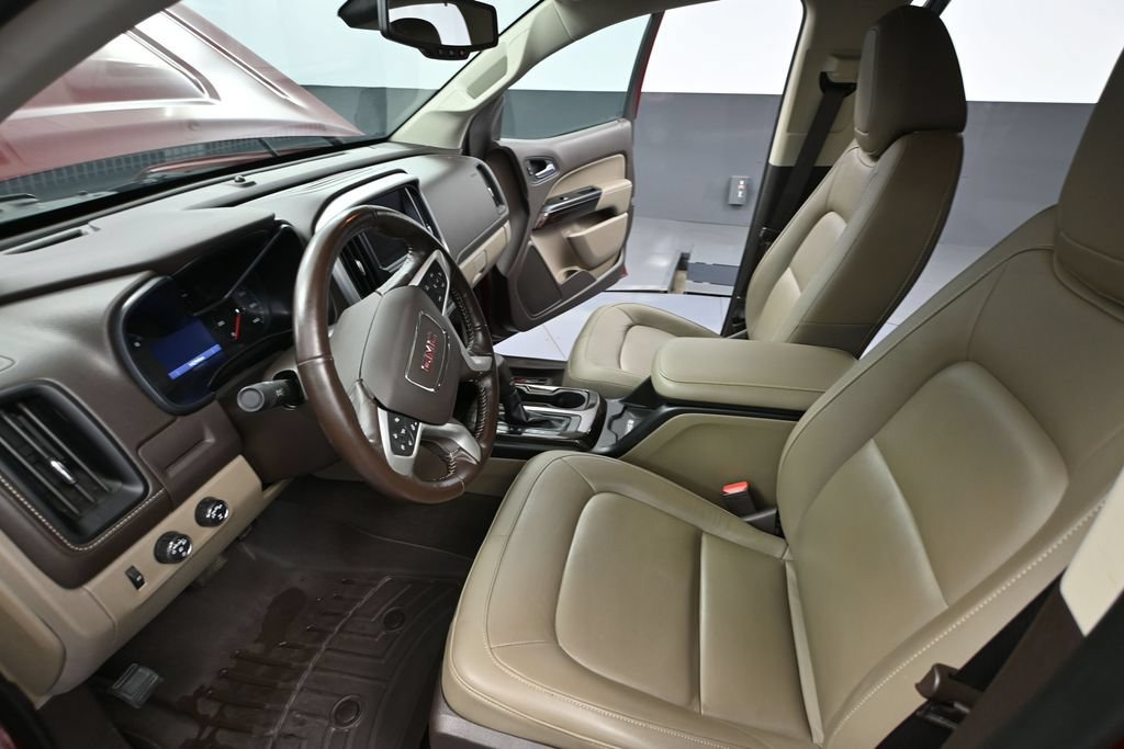 Used 2019 GMC Canyon SLT w/ Driver Alert Package AWD/4WD image 17