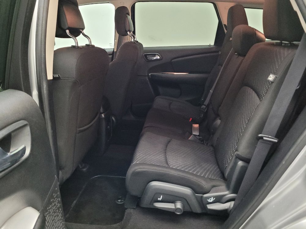 Used 2017 Dodge Journey SE w/ Flexible Seating Group FWD image 18