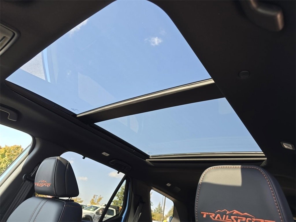 New 2025 Honda Pilot TrailSport image 3