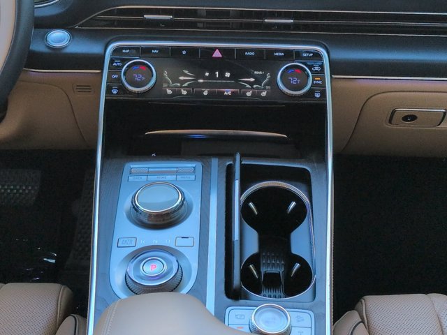 Used 2024 Genesis GV80 3.5T w/ Prestige Package AWD/4WD image 18