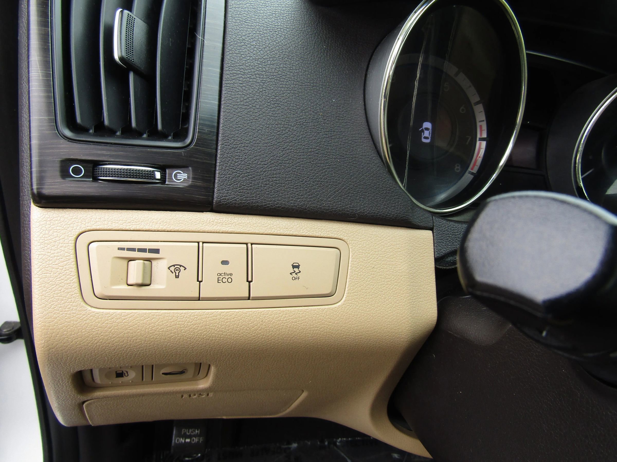 Used 2013 Hyundai Sonata Limited image 23