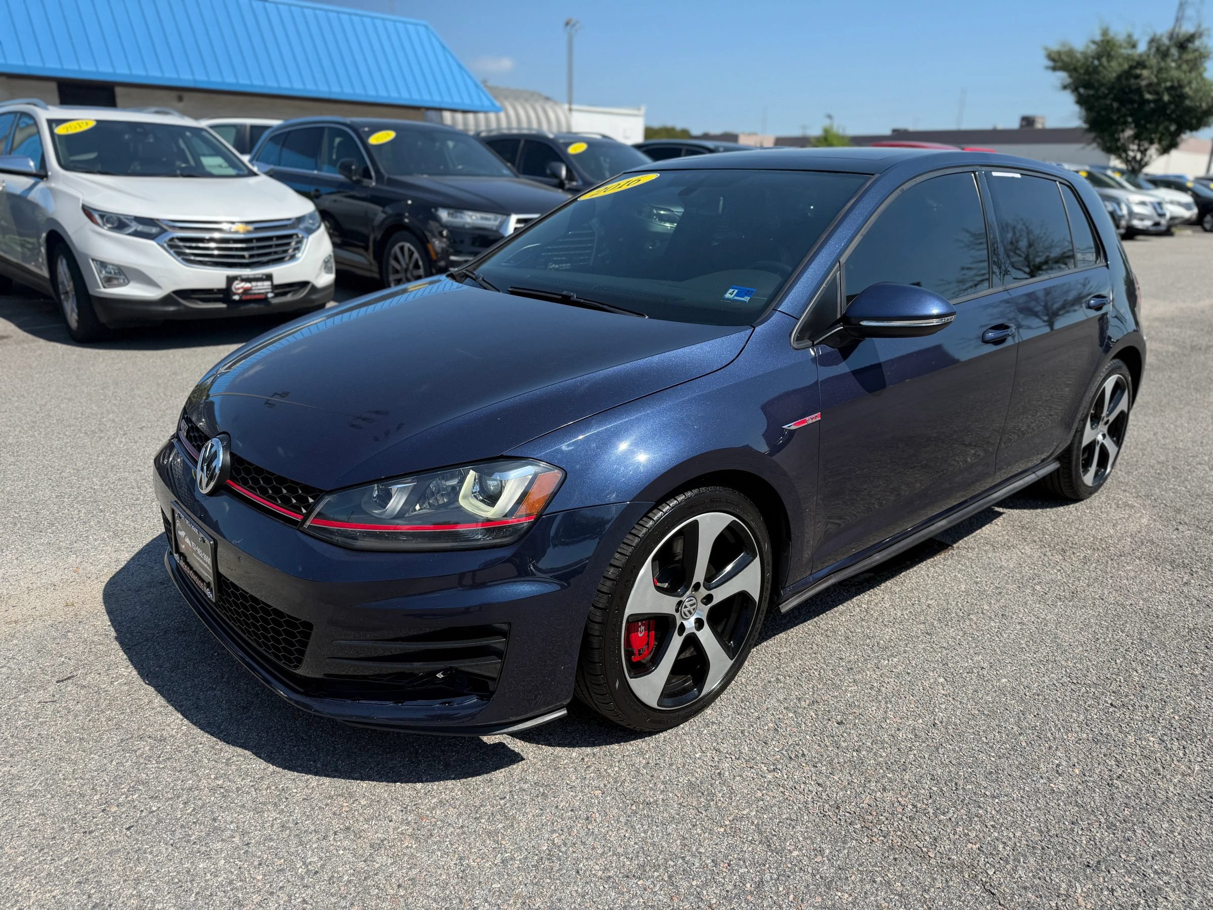 Used 2016 Volkswagen GTI Autobahn w/ Lighting Package (SEL) FWD image 4