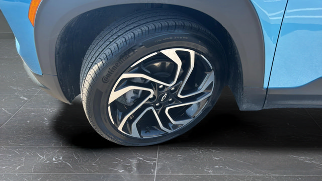 Used 2025 Chevrolet TrailBlazer RS w/ Convenience Package FWD image 34