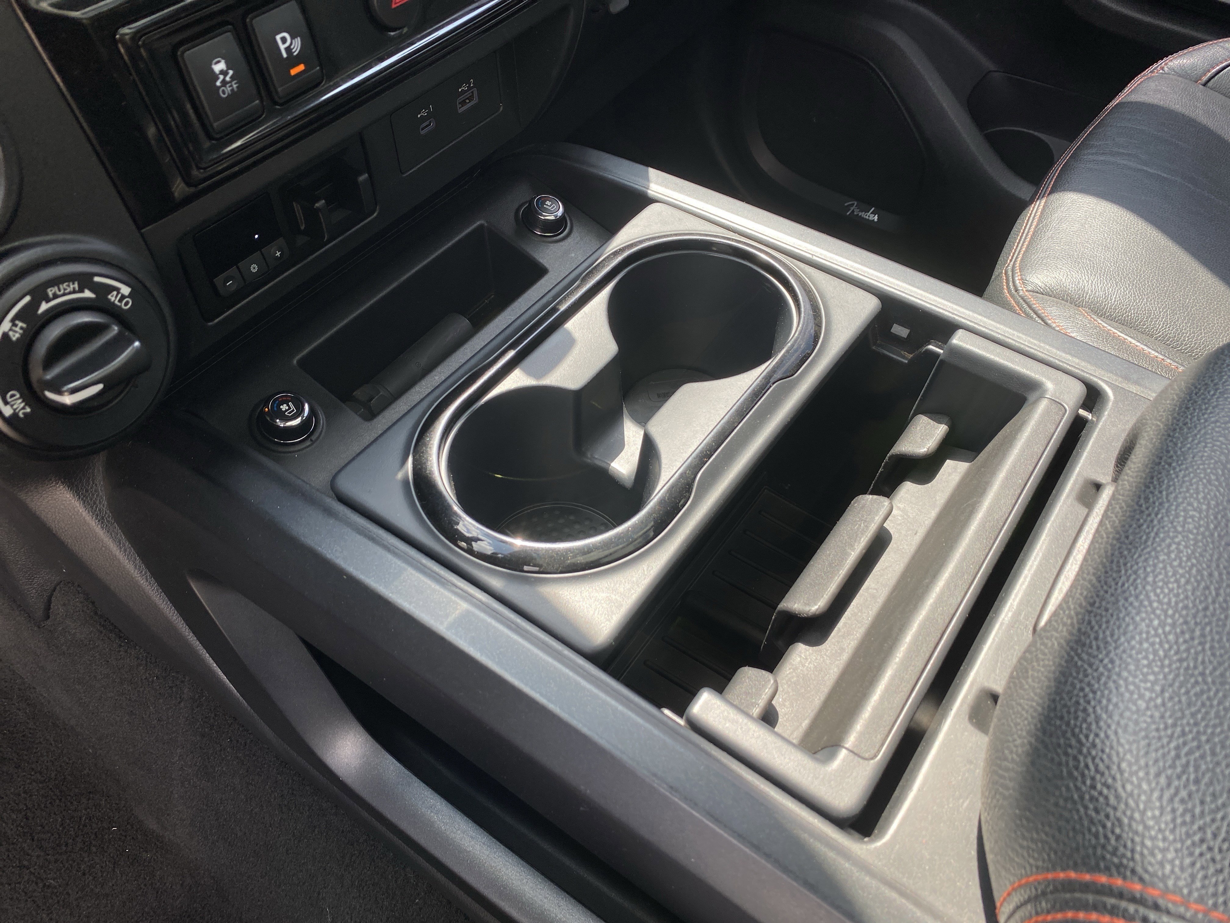 Used 2020 Nissan Titan PRO-4X image 34