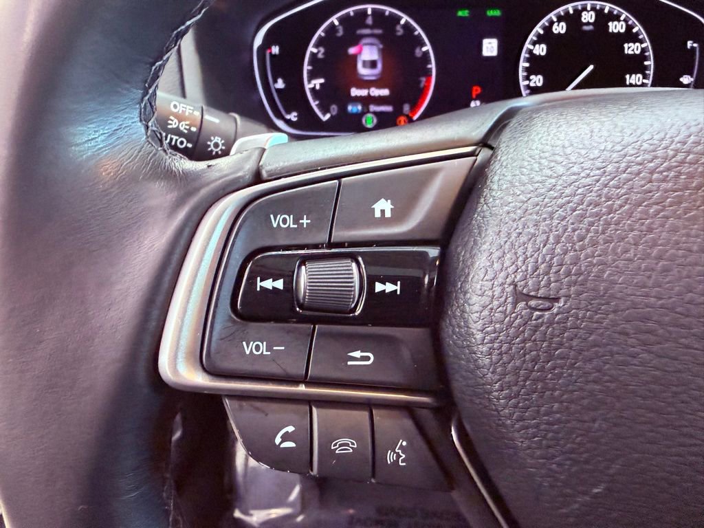 Used 2020 Honda Accord Touring image 23