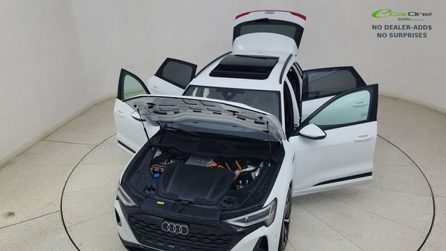 Used 2024 Audi Q8 e-tron Prestige w/ Prestige Package AWD/4WD image 87