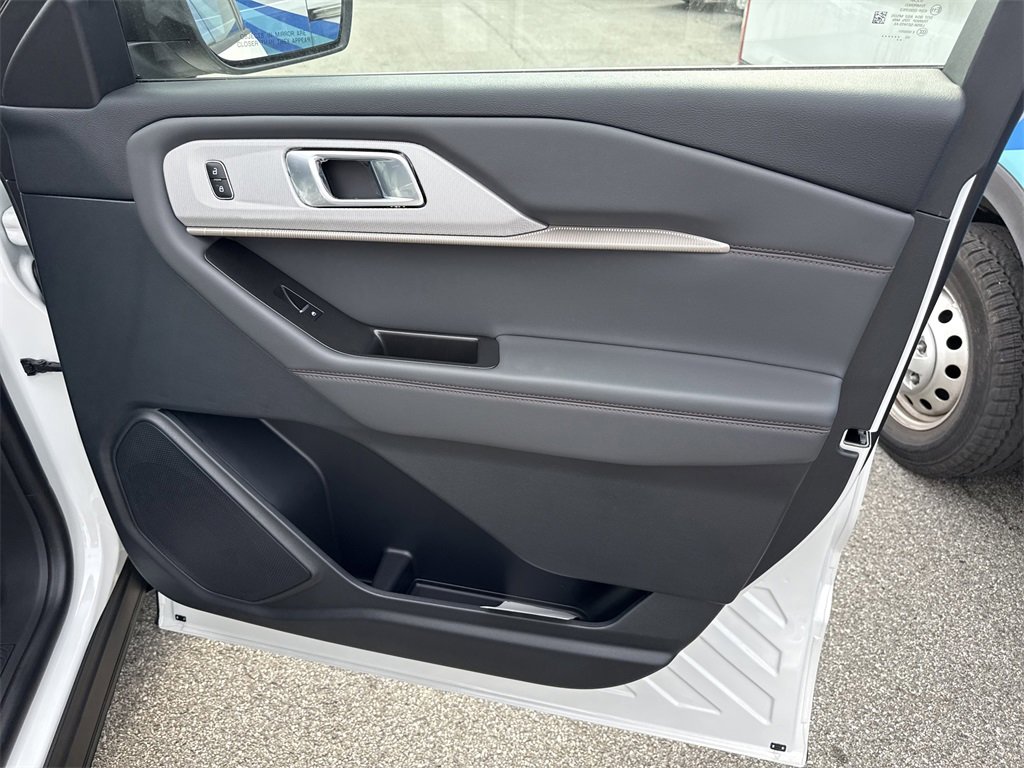 New 2025 Ford Explorer Active image 26