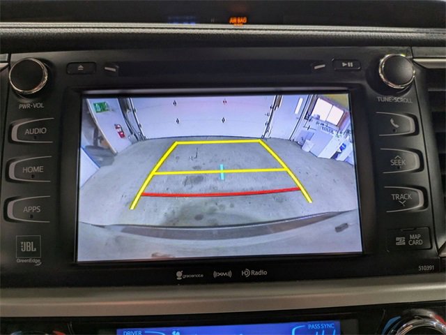 Used 2019 Toyota Highlander Limited image 23