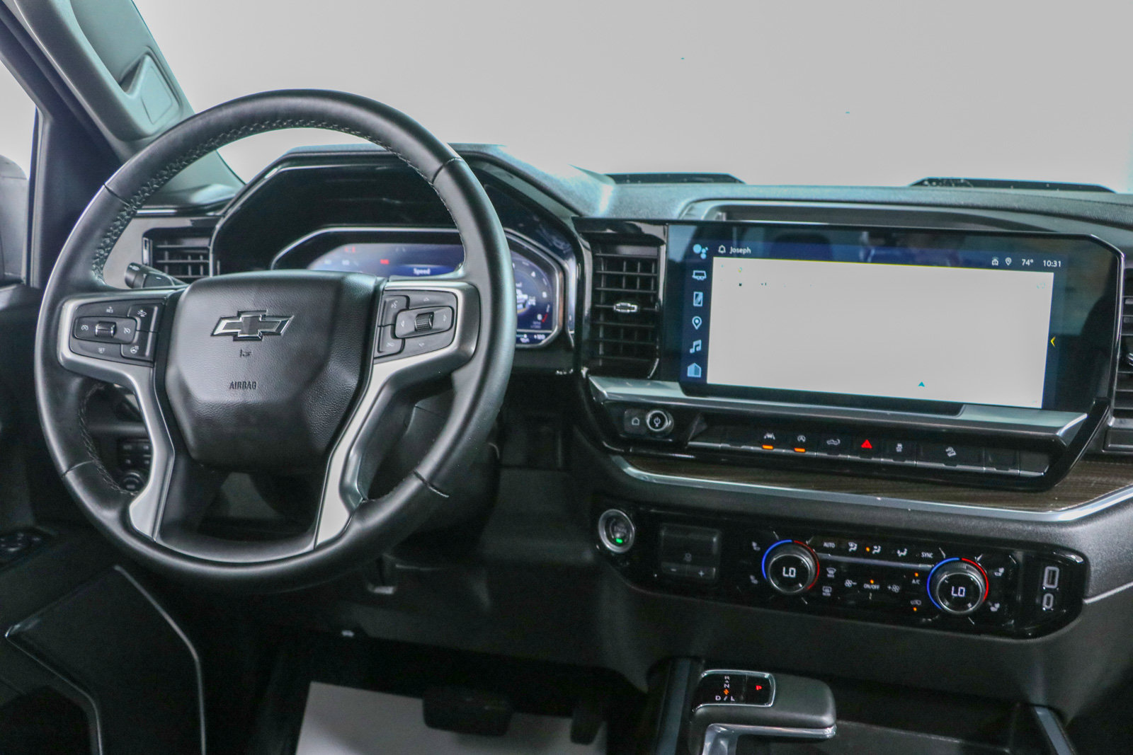 Used 2024 Chevrolet Silverado 1500 LT Trail Boss w/ Protection Package AWD/4WD image 18