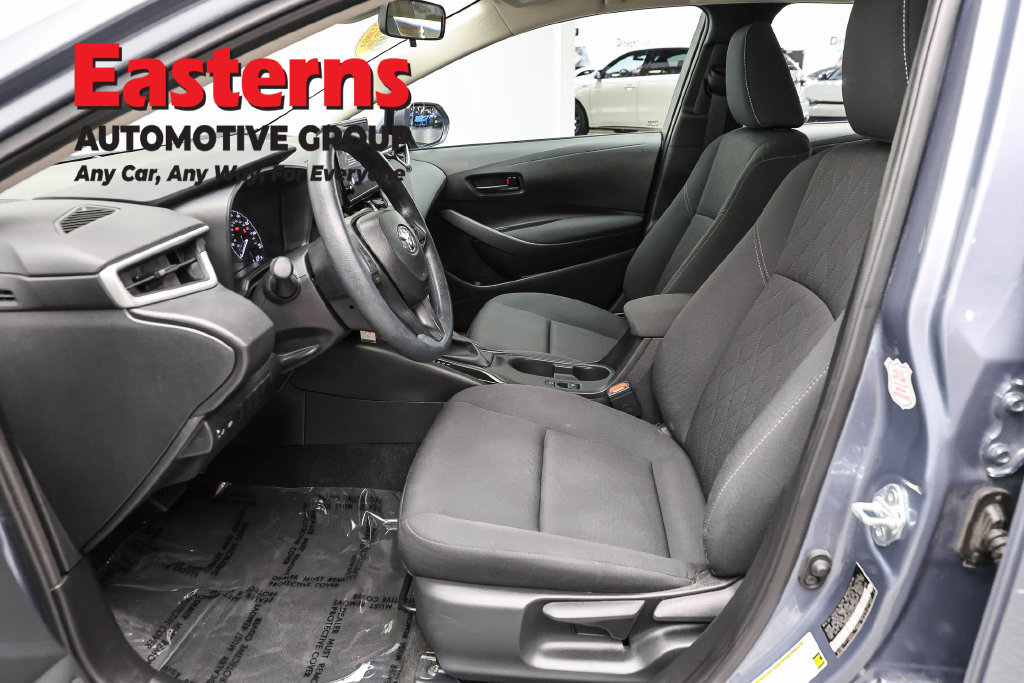 Used 2025 Toyota Corolla LE FWD image 15