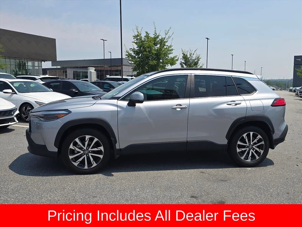 Used 2024 Toyota Corolla Cross XLE w/ Convenience Package AWD/4WD image 6