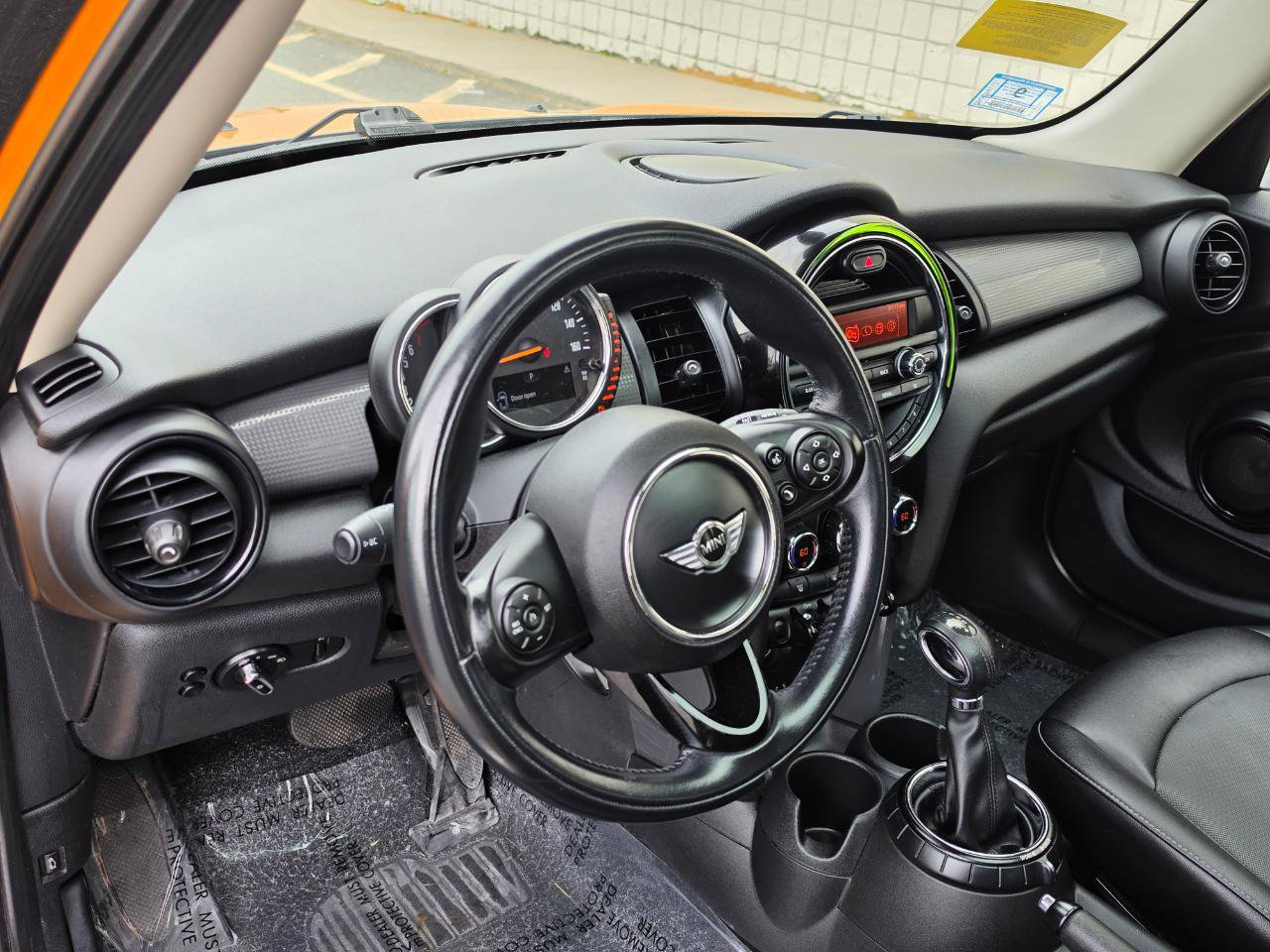 Used 2016 MINI Cooper 4-Door Hardtop FWD image 10