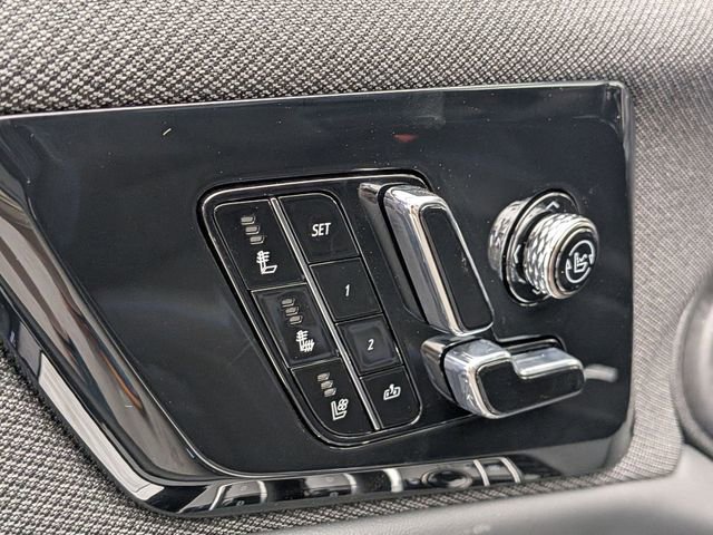 New 2026 Cadillac Optiq V AWD/4WD image 19