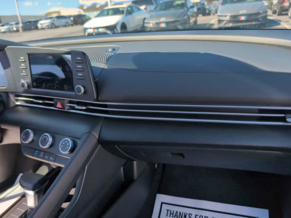 New 2026 Hyundai Elantra SE FWD image 22