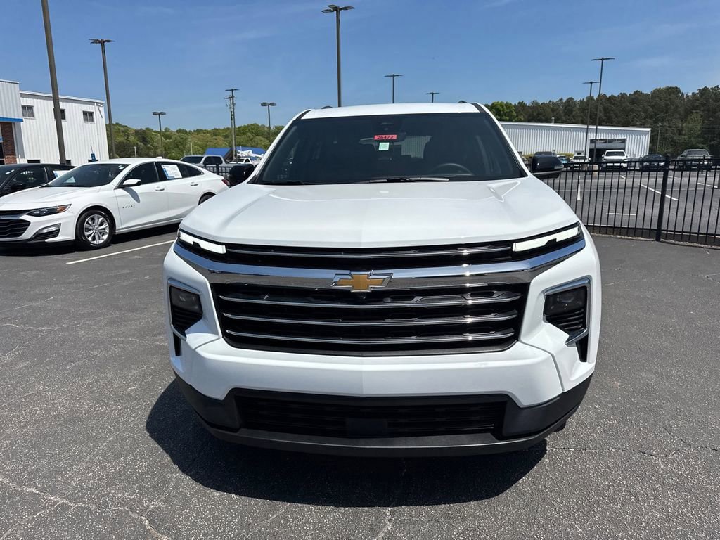 New 2026 Chevrolet Traverse LT w/ Driver Confidence Package FWD image 3