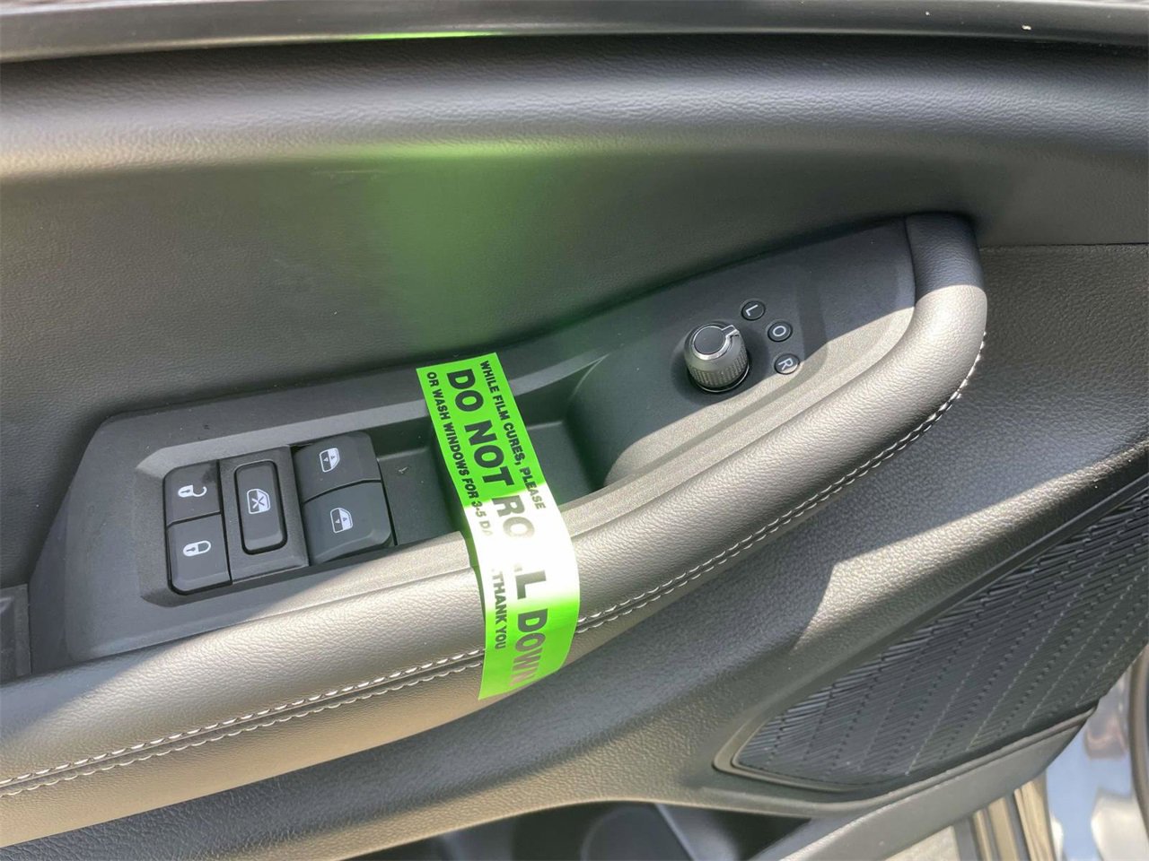 New 2025 Jeep Grand Cherokee L Laredo image 29