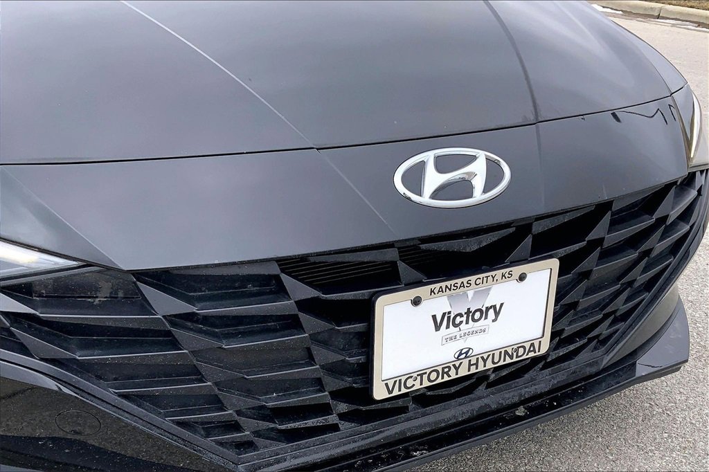 Used 2023 Hyundai Elantra SEL image 23