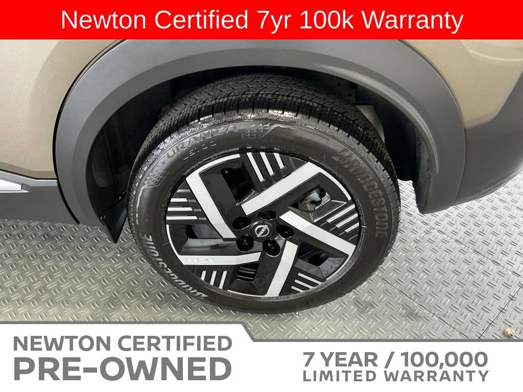 Used 2025 Nissan Kicks SV FWD image 40