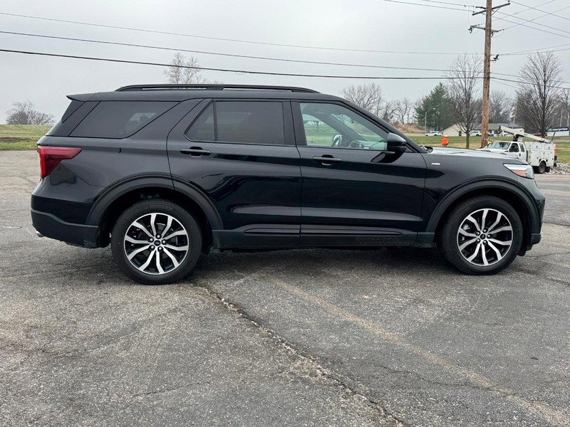 Used 2022 Ford Explorer ST-Line image 6