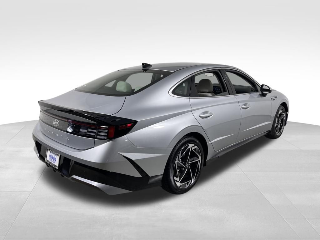 New 2026 Hyundai Sonata SEL FWD image 5