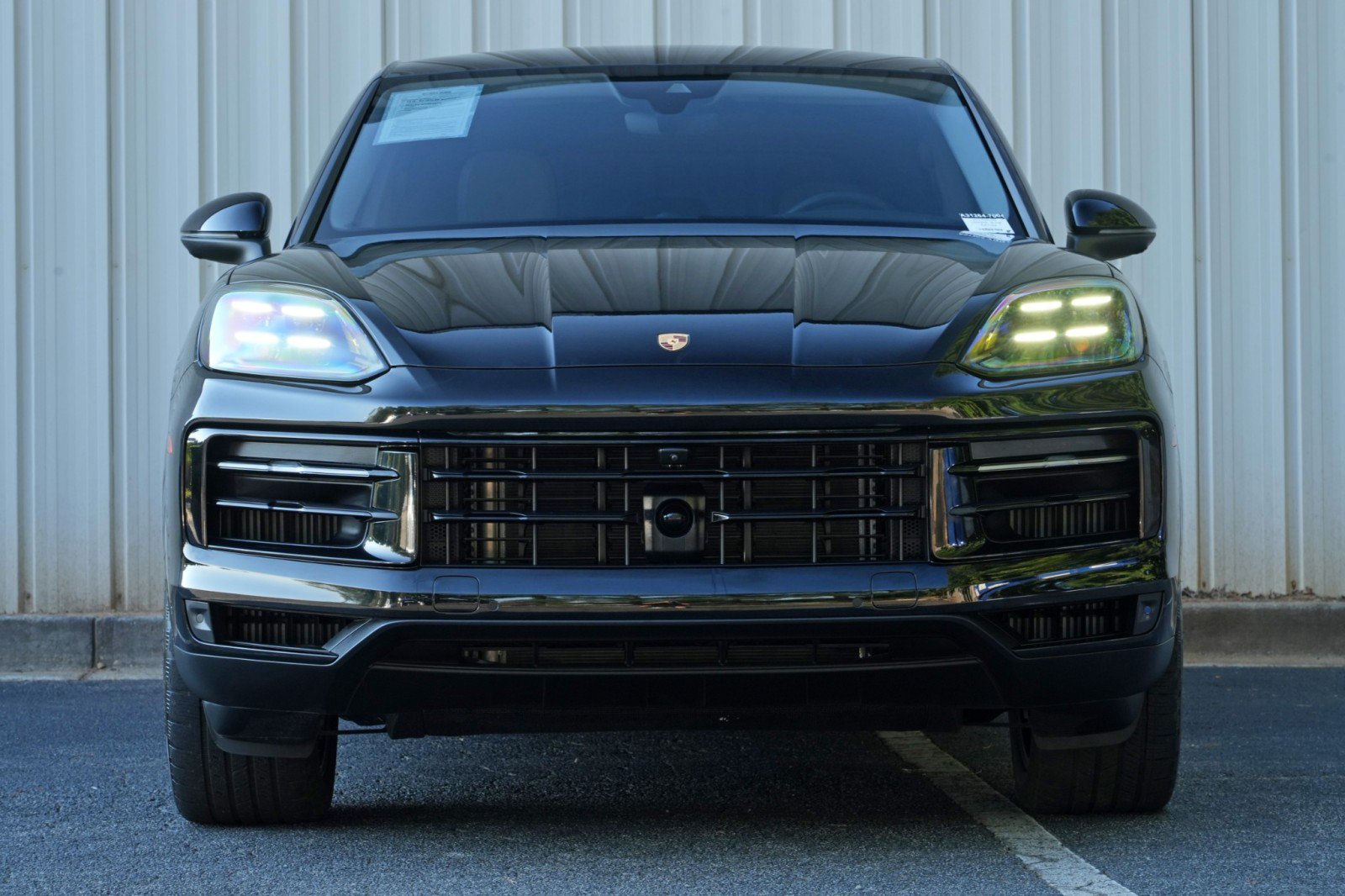 Used 2025 Porsche Cayenne Coupe AWD/4WD image 7
