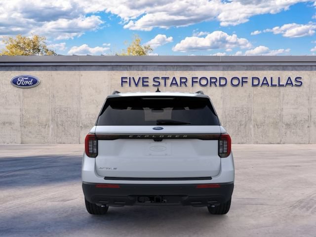 New 2026 Ford Explorer Active RWD image 5