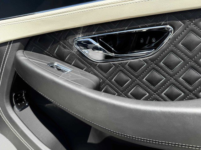 Used 2022 Bentley Continental GT image 79