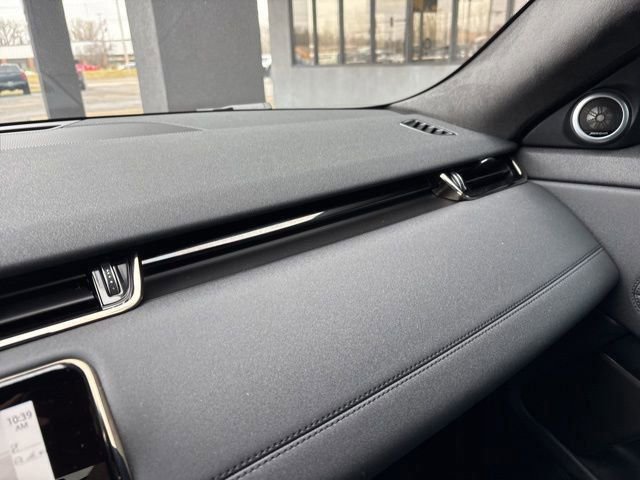 Used 2022 Land Rover Range Rover Evoque R-Dynamic SE image 21