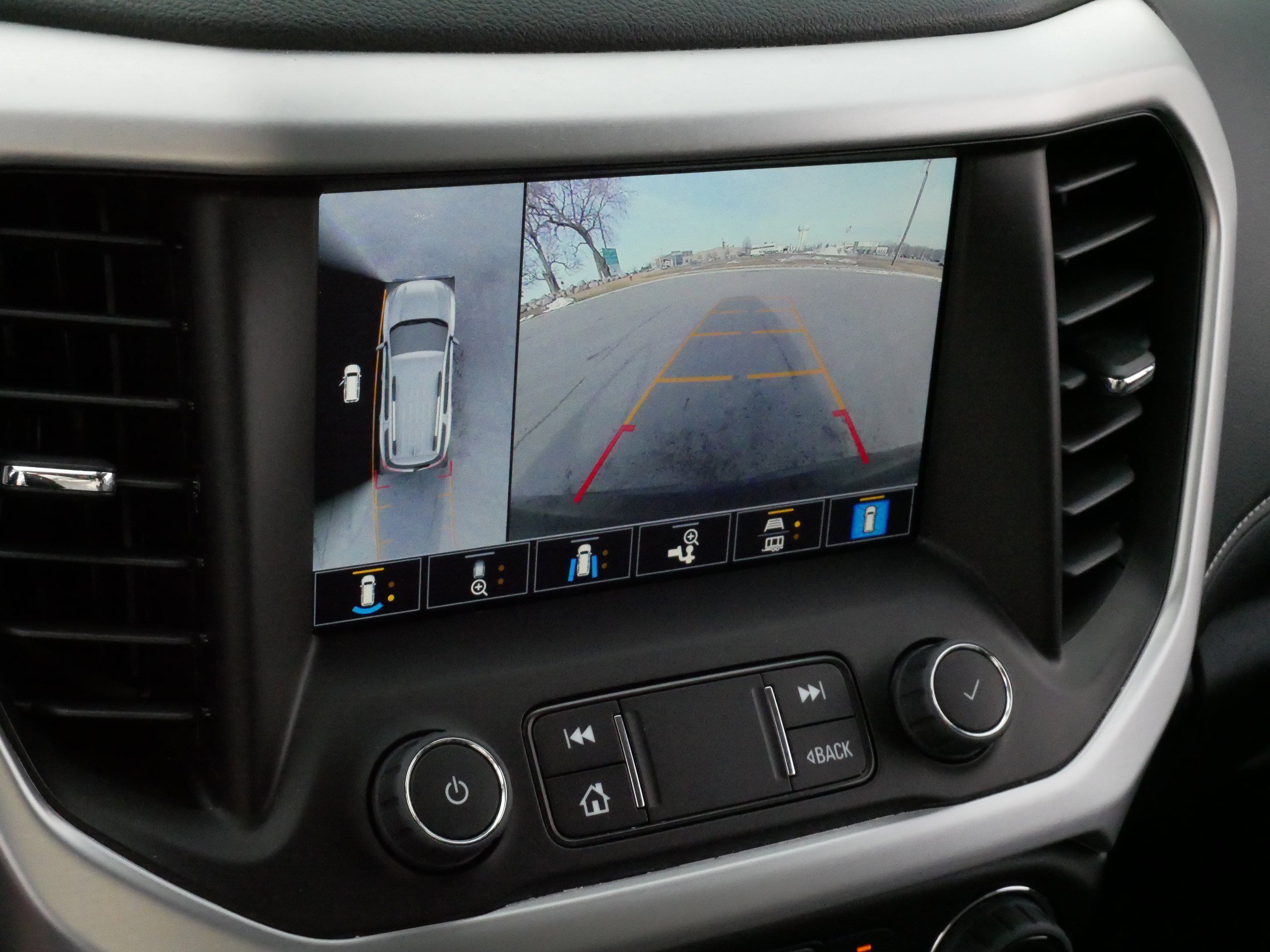 Used 2023 GMC Acadia SLT w/ Elevation Edition image 31