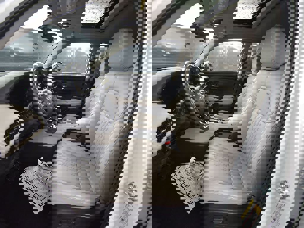 Used 2023 Honda HR-V EX-L image 16