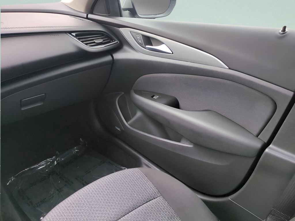 Used 2018 Buick Regal Preferred w/ Sights and Sounds Package image 16